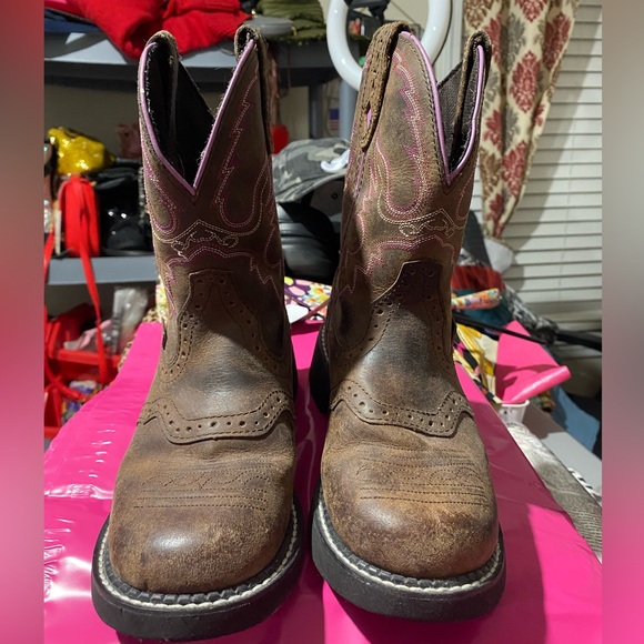 Justin Boots Brown with Pink Accents - Picture 1 of 4